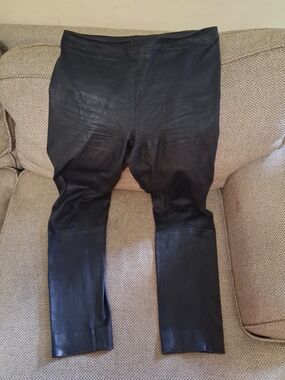 Vince Leather Leggings Size Medium